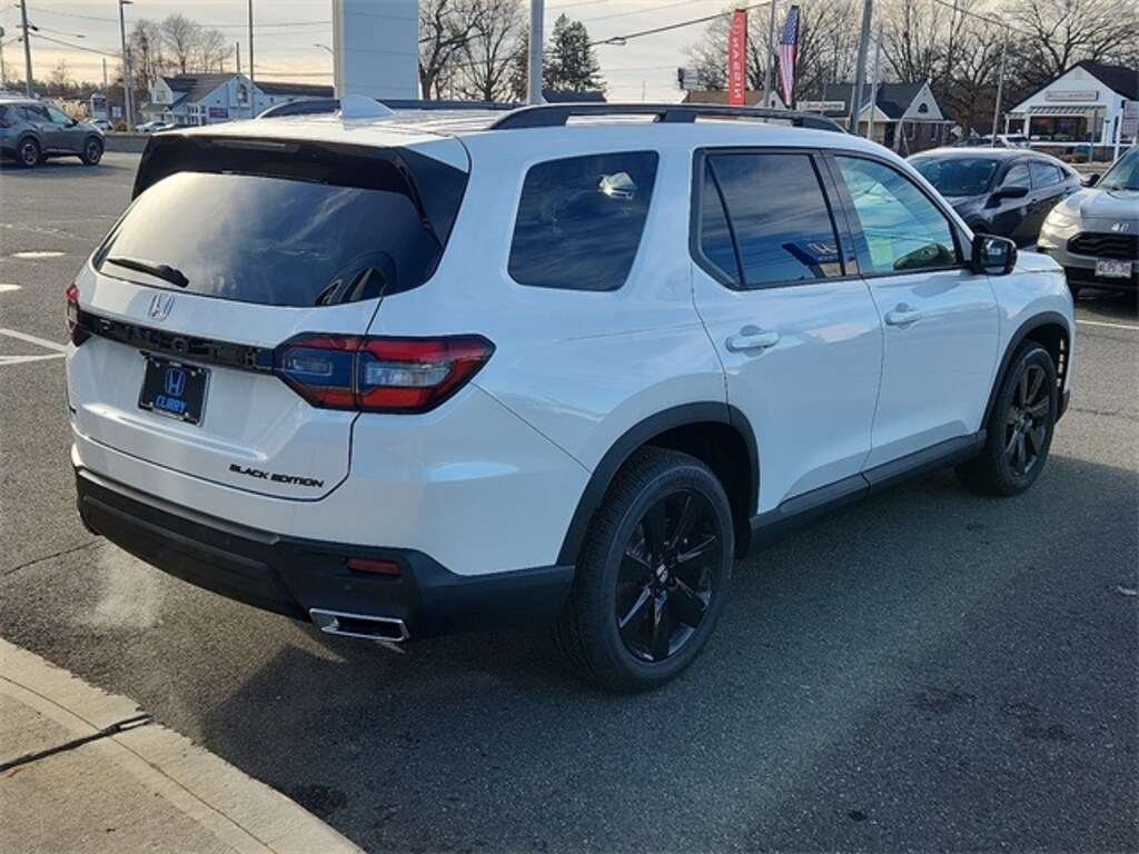 New 2025 Honda Pilot Black Edition SUV