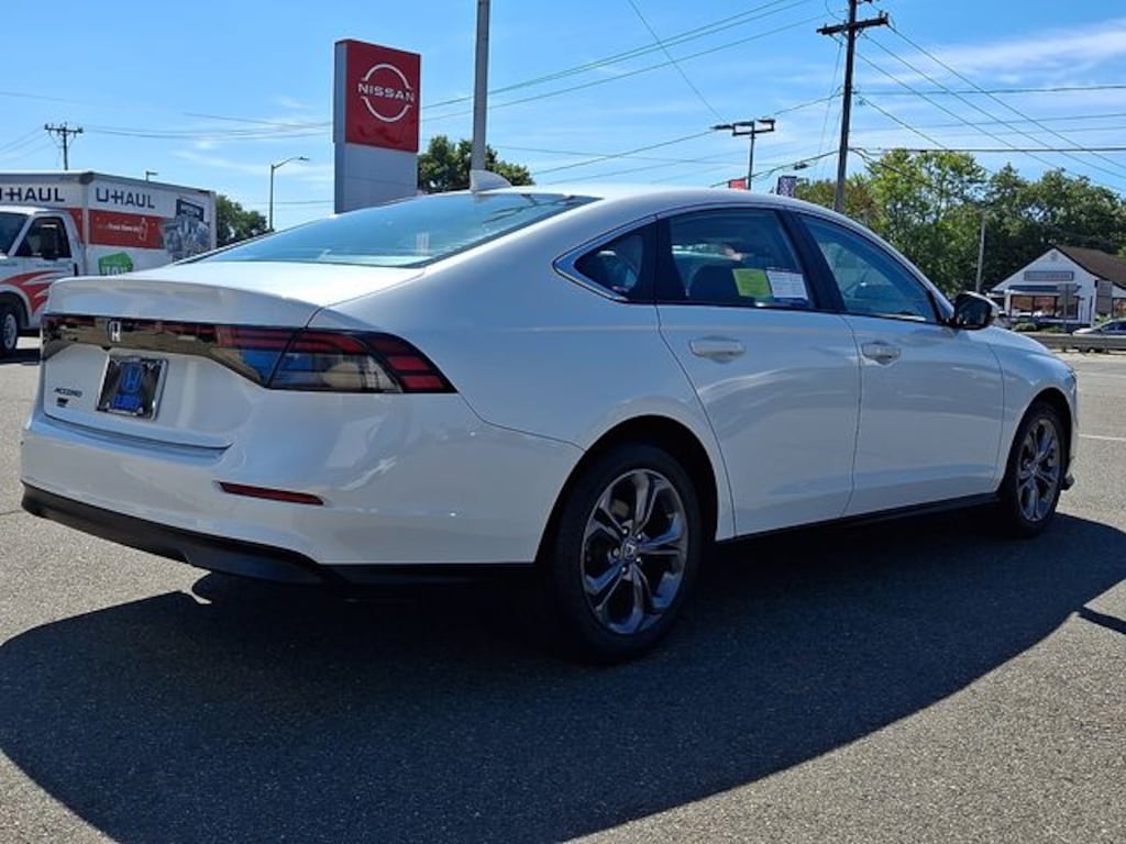 Used 2024 Honda Accord EX Sedan