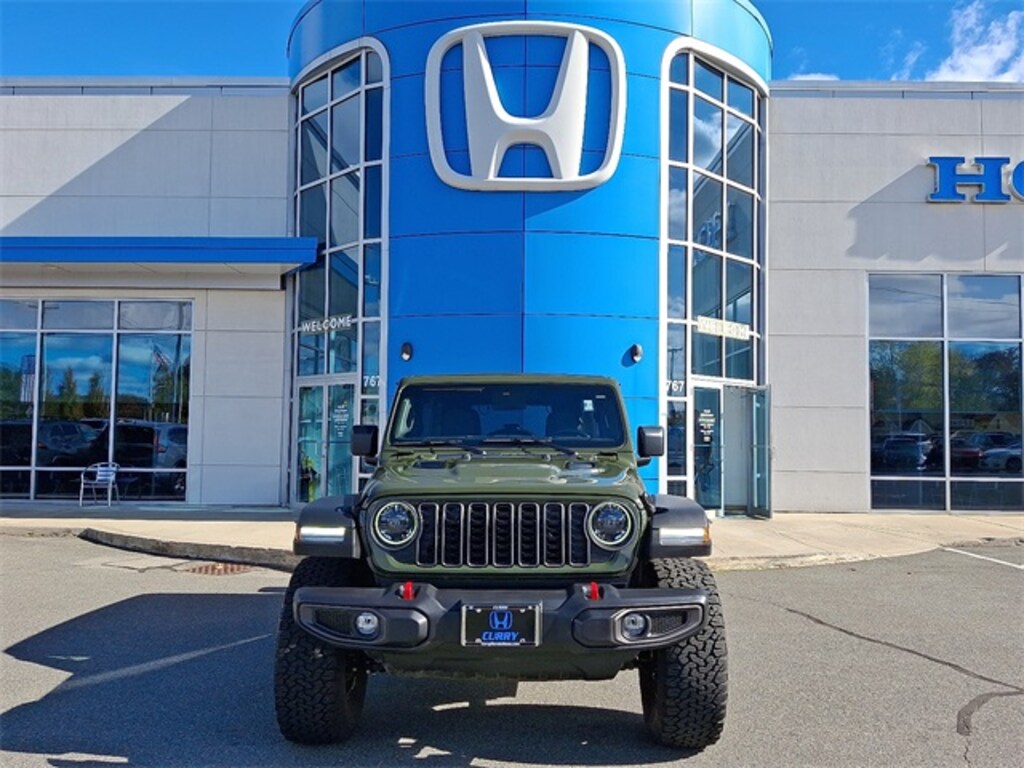Used 2024 Jeep Wrangler Rubicon SUV
