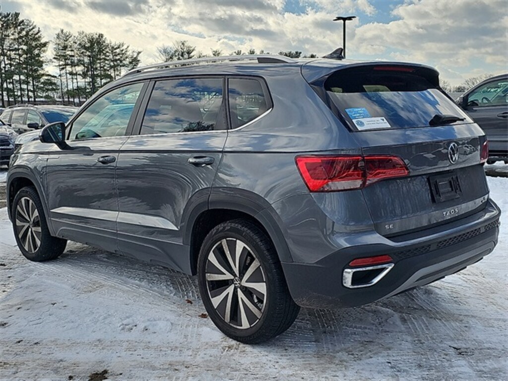 Used 2022 Volkswagen Taos 1.5T SE 4MOTION SUV