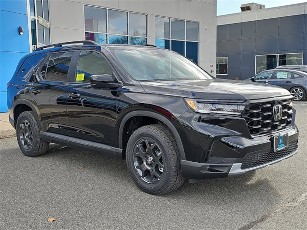 New 2025 Honda Pilot TrailSport SUV