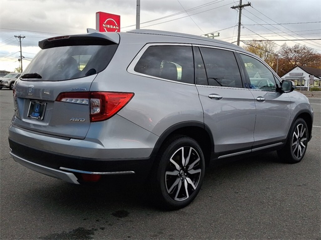 Used 2022 Honda Pilot Touring 8 Passenger SUV