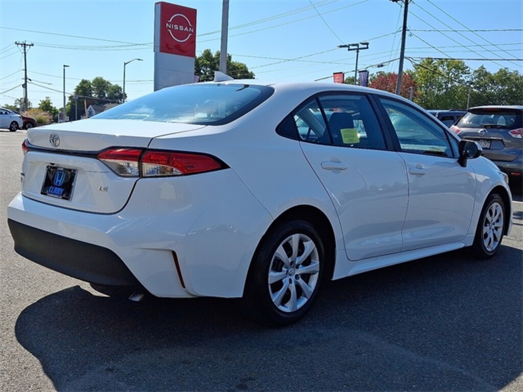 Used 2024 Toyota Corolla LE Sedan