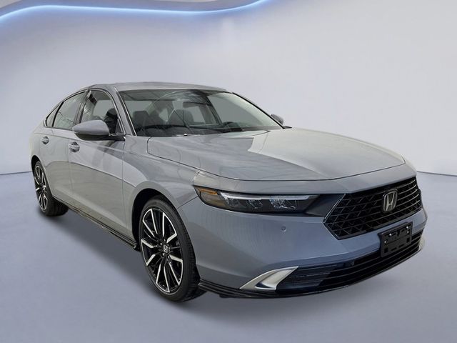 2025 Honda Accord Hybrid Touring's photo