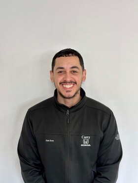 Staff member Jose Arce from ID_271e35abf0b7