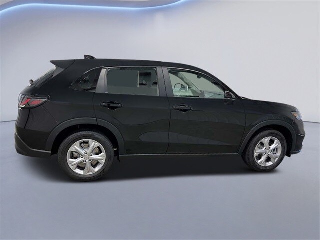 2025 Honda HR-V LX photo 2