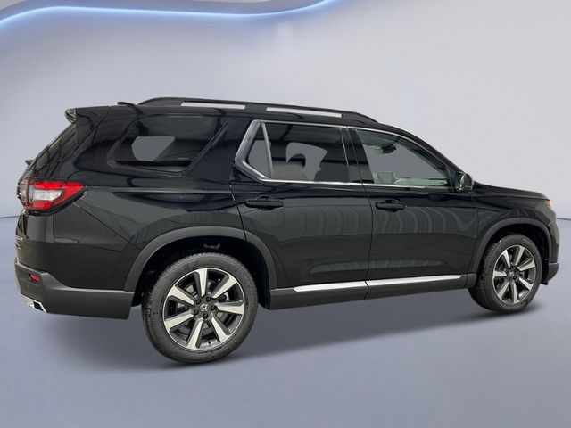 2025 Honda Pilot Touring photo 2