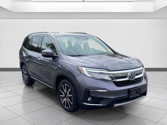 2019 Honda Pilot Elite's photo