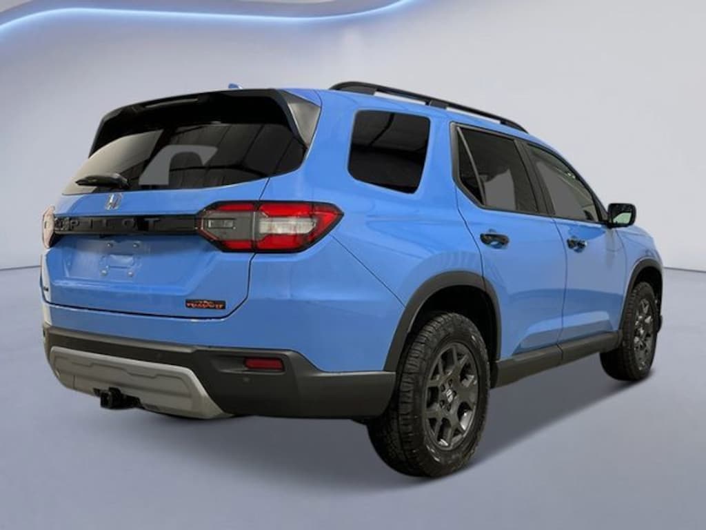 New 2025 Honda Pilot TrailSport SUV