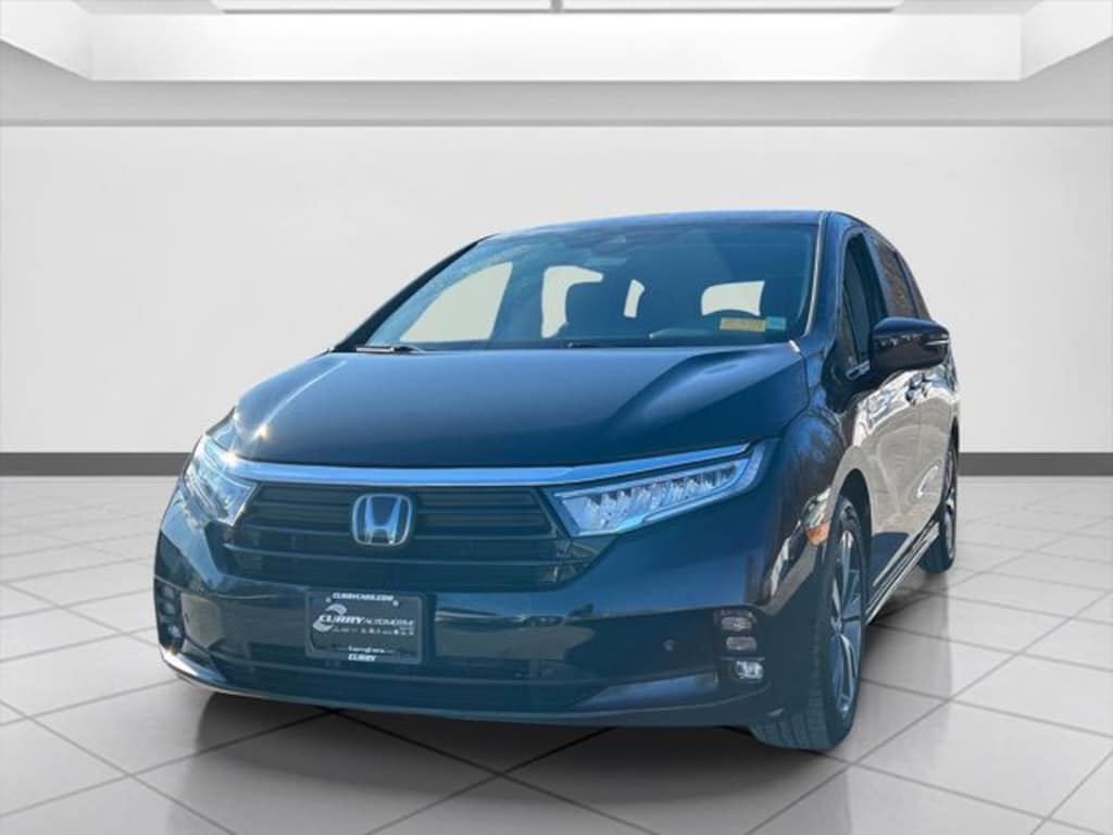 Certified 2022 Honda Odyssey Touring Van