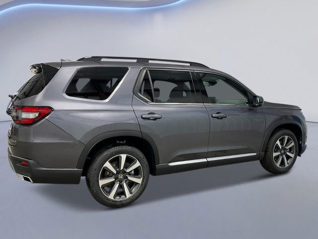 2025 Honda Pilot Touring photo 2
