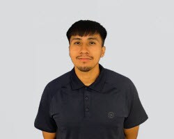 Staff member David Hernandez from ID_386dd8