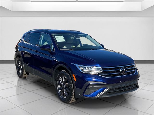 2022 Volkswagen Tiguan SE's photo