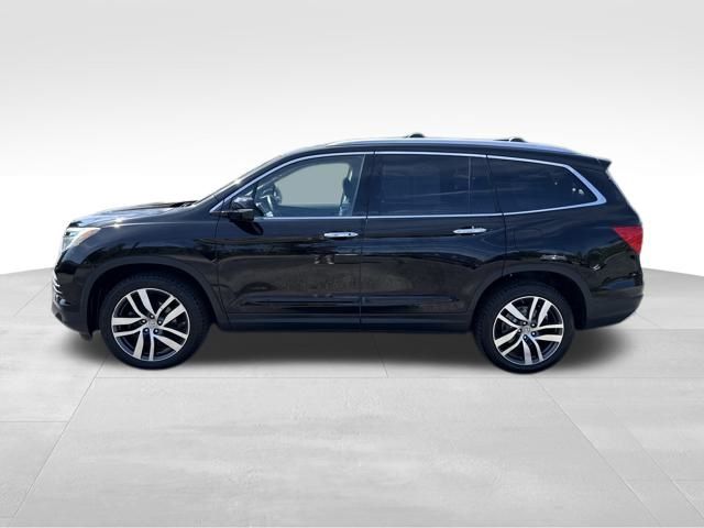 2017 Honda Pilot Touring photo 4