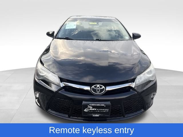 2017 Toyota Camry XLE XSE photo 2