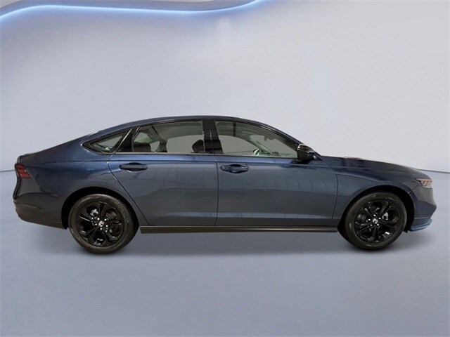 2025 Honda Accord SE photo 2