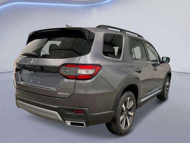 2025 Honda Pilot Touring photo 3