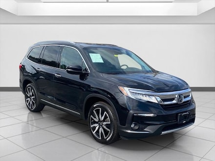 2022 Honda Pilot Touring 8 Passenger SUV