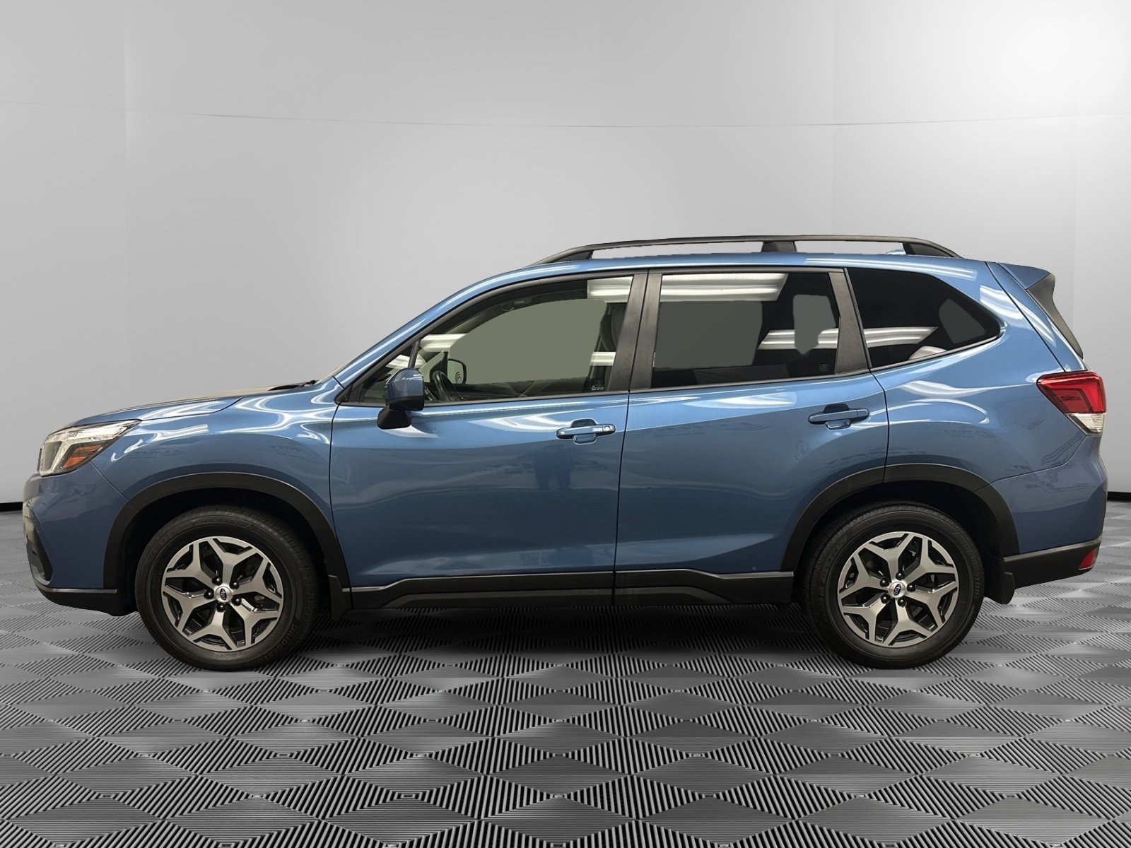 Used 2020 Subaru Forester Premium with VIN JF2SKAGC9LH435325 for sale in Cortlandt Manor, NY