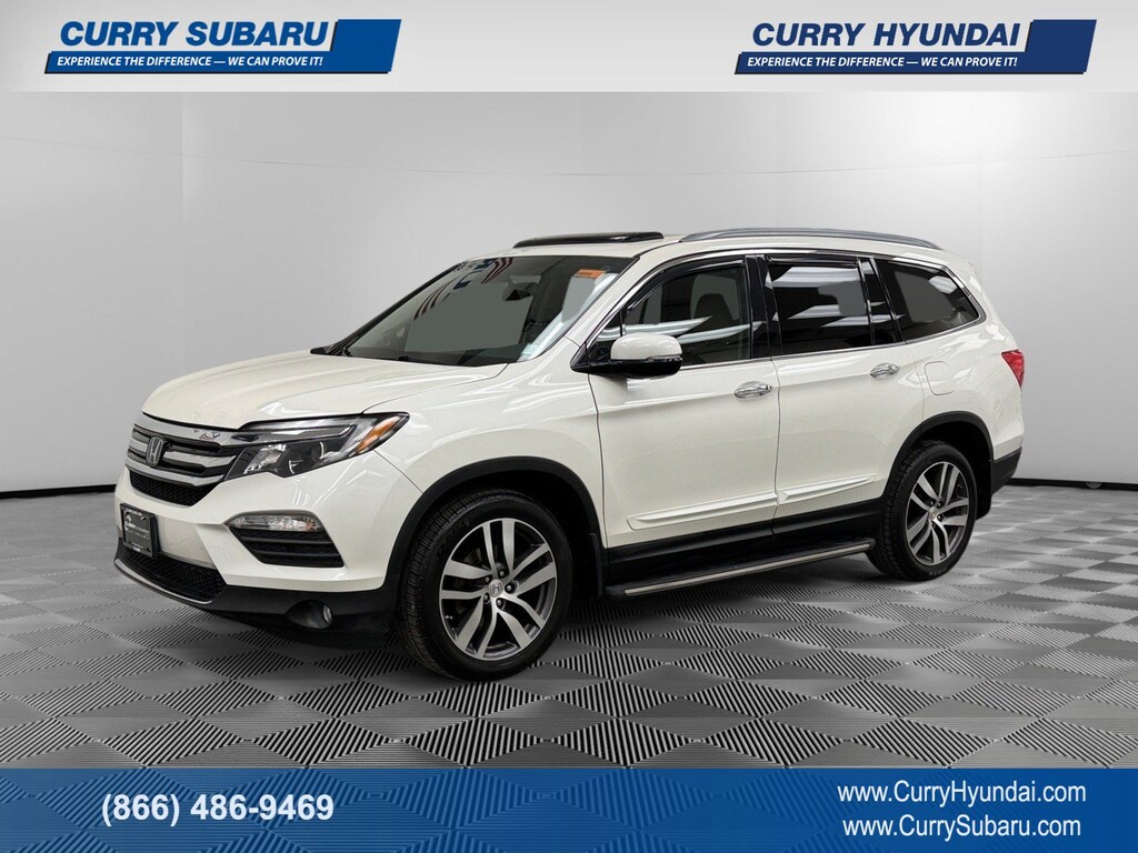 Used 2016 Honda Pilot Touring AWD Touring w/RES & Navi