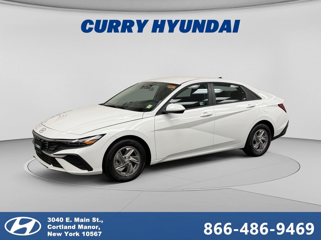 Used 2025 Hyundai Elantra SE IVT