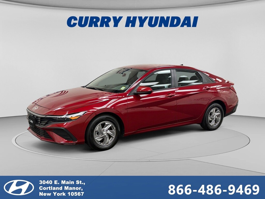 Used 2025 Hyundai Elantra SE IVT