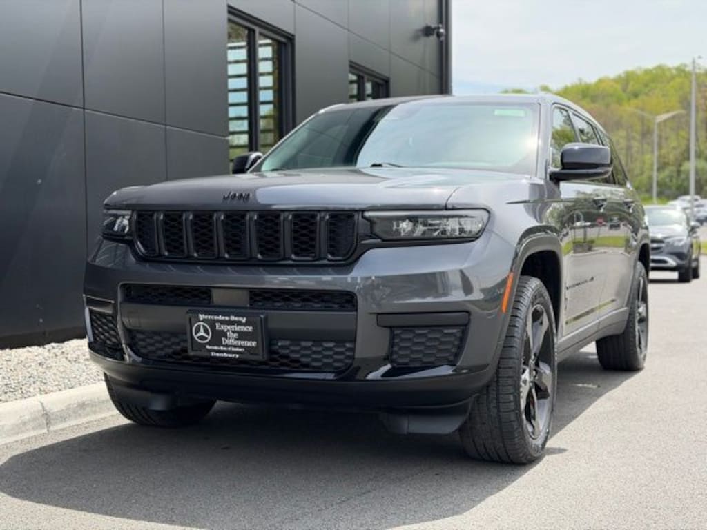 Used 2022 Jeep Grand Cherokee L Altitude SUV