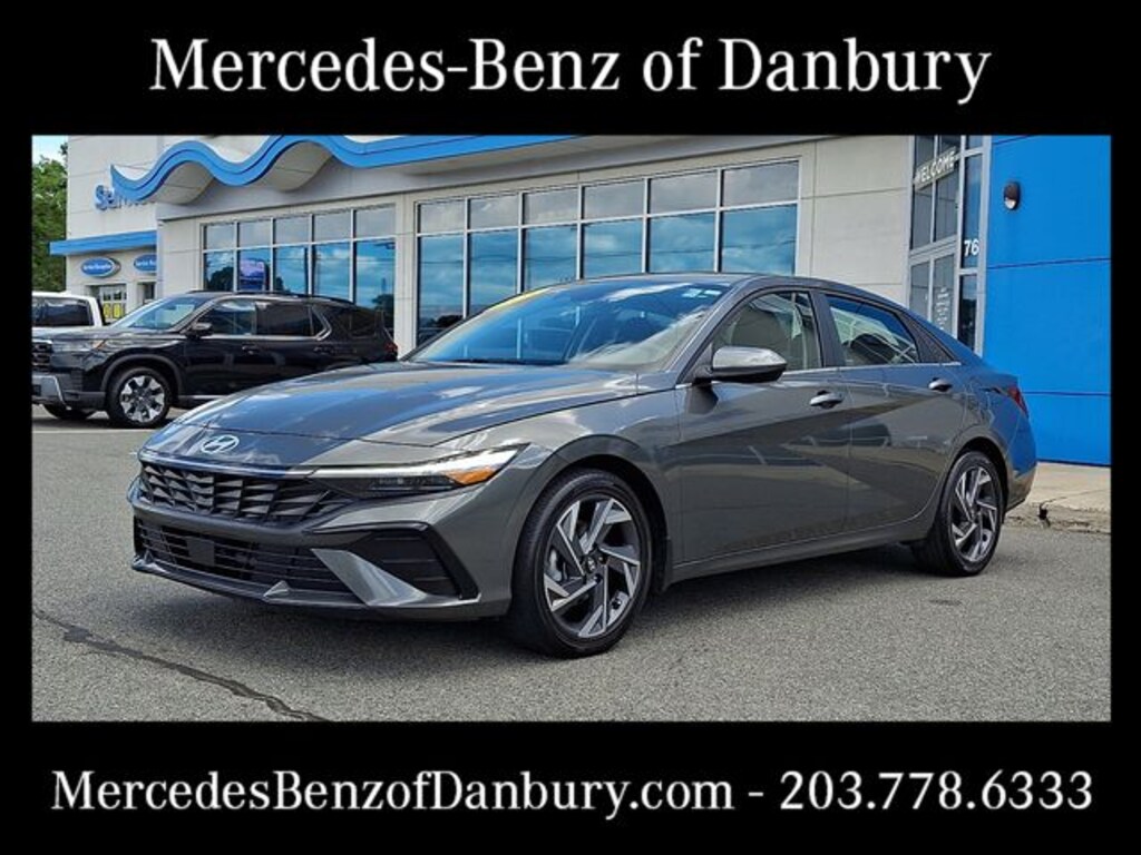 Used 2025 Hyundai Elantra SEL Convenience Sedan