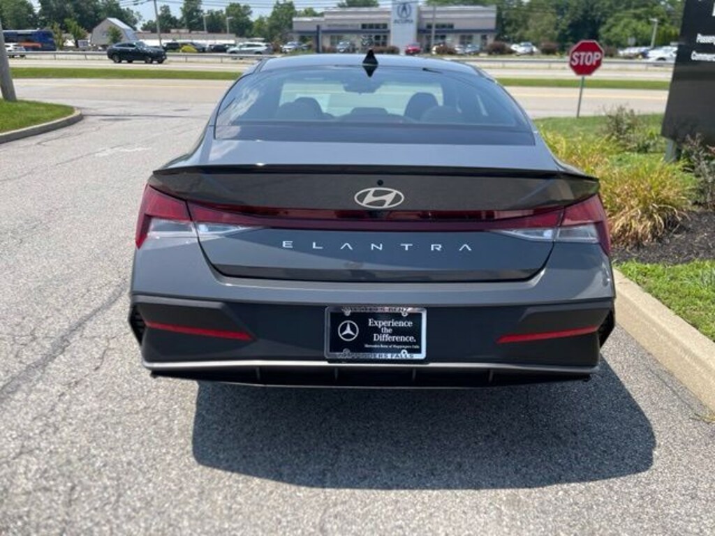 Used 2025 Hyundai Elantra SEL Sport Sedan