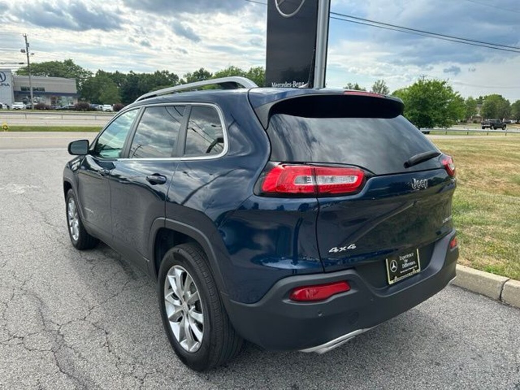 Used 2018 Jeep Cherokee Limited SUV