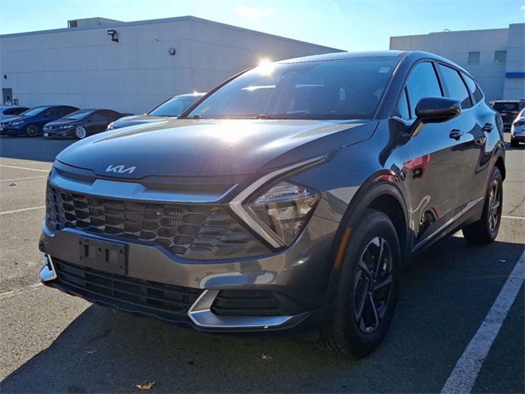 Used 2023 Kia Sportage Hybrid LX SUV
