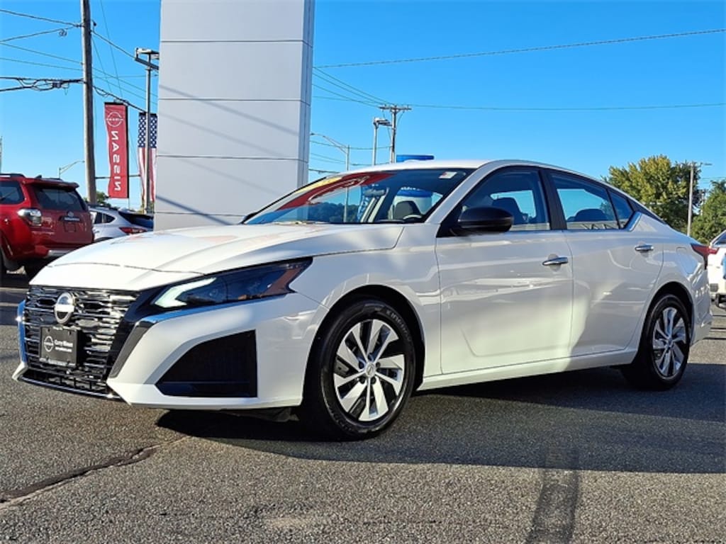 Certified 2025 Nissan Altima S Sedan