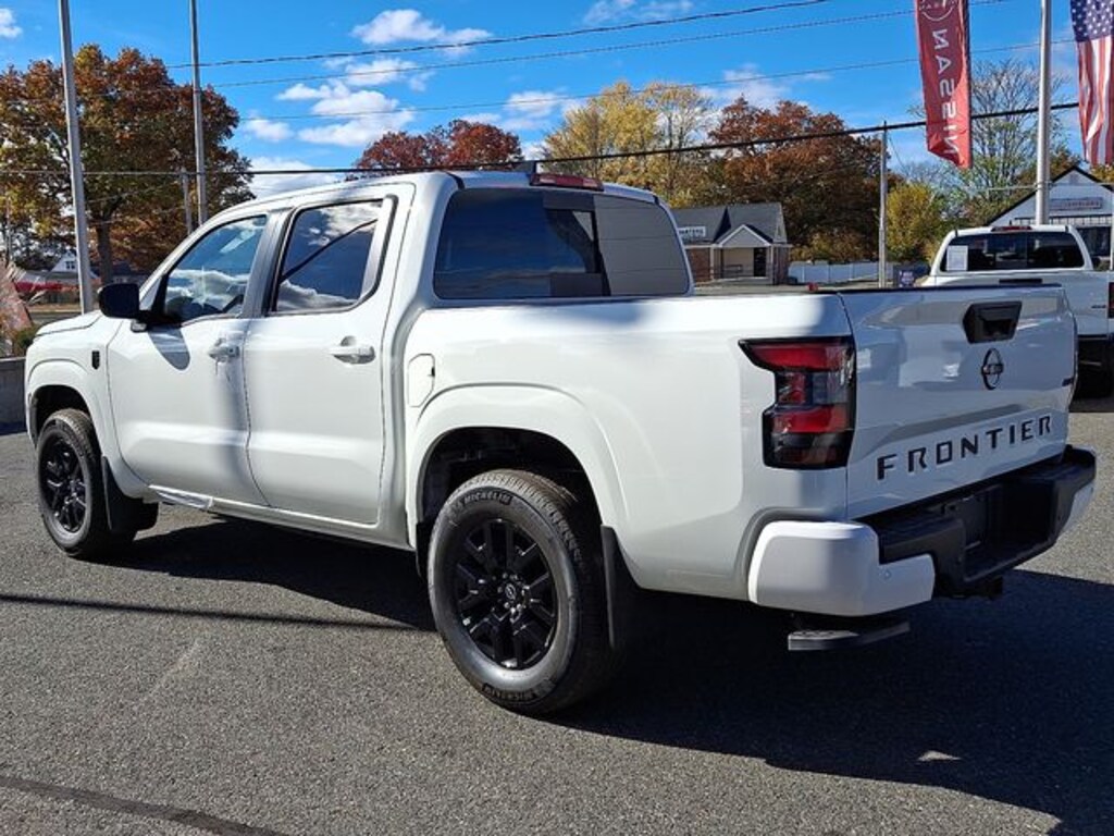 New 2026 Nissan Frontier SV Truck Crew Cab