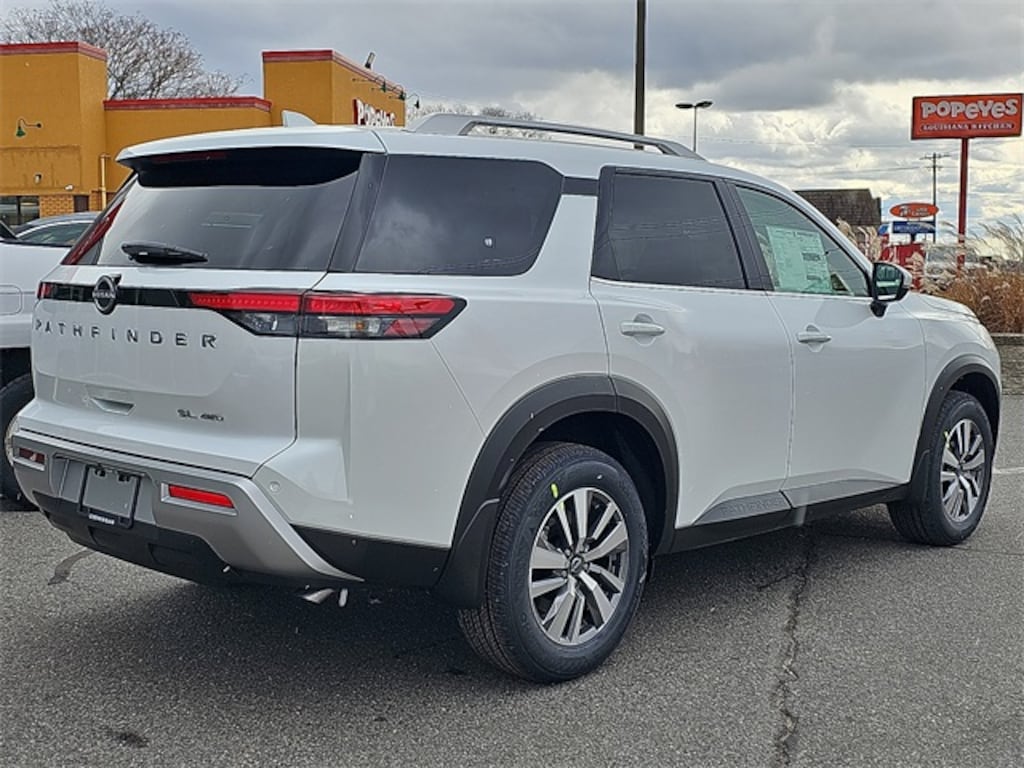 New 2025 Nissan Pathfinder SL SUV