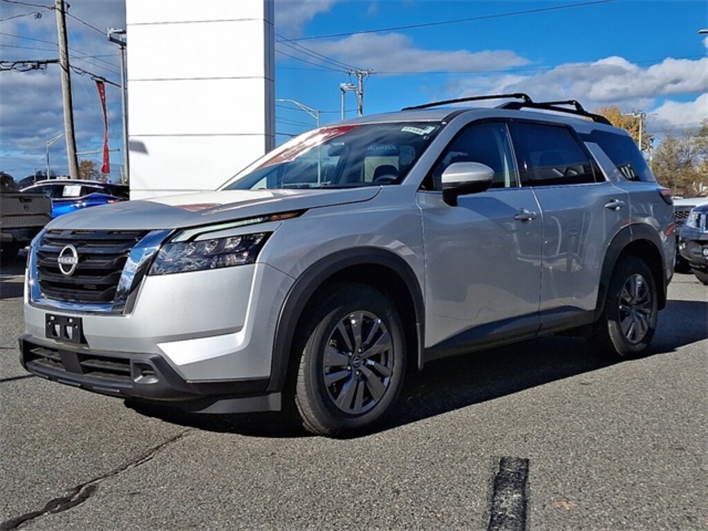 New 2025 Nissan Pathfinder SV SUV