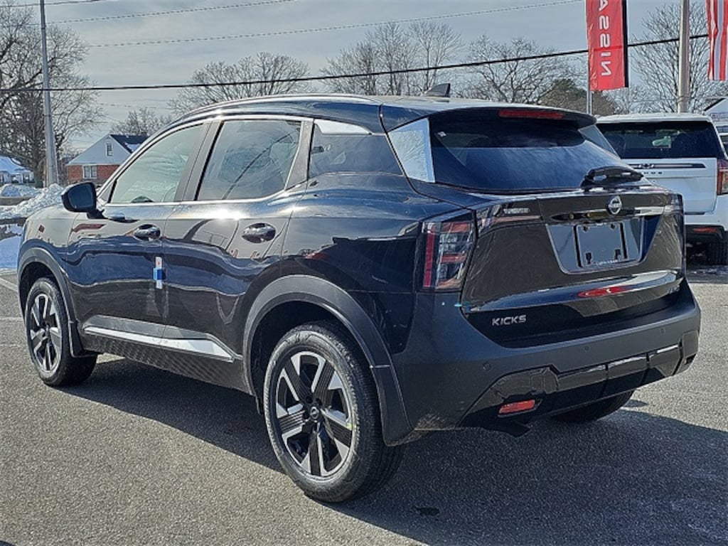 New 2026 Nissan Kicks SV SUV