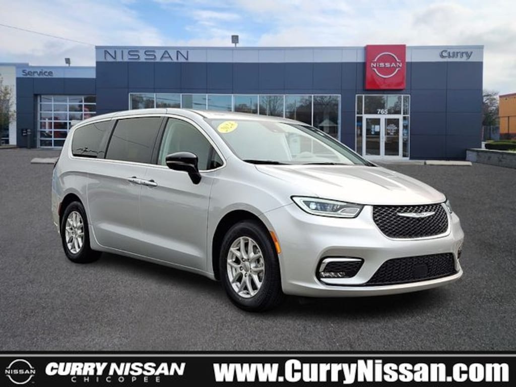 Used 2024 Chrysler Pacifica Touring L Van Passenger Van