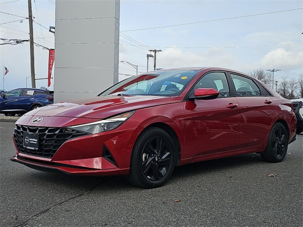 Used 2023 Hyundai Elantra HEV Blue Sedan