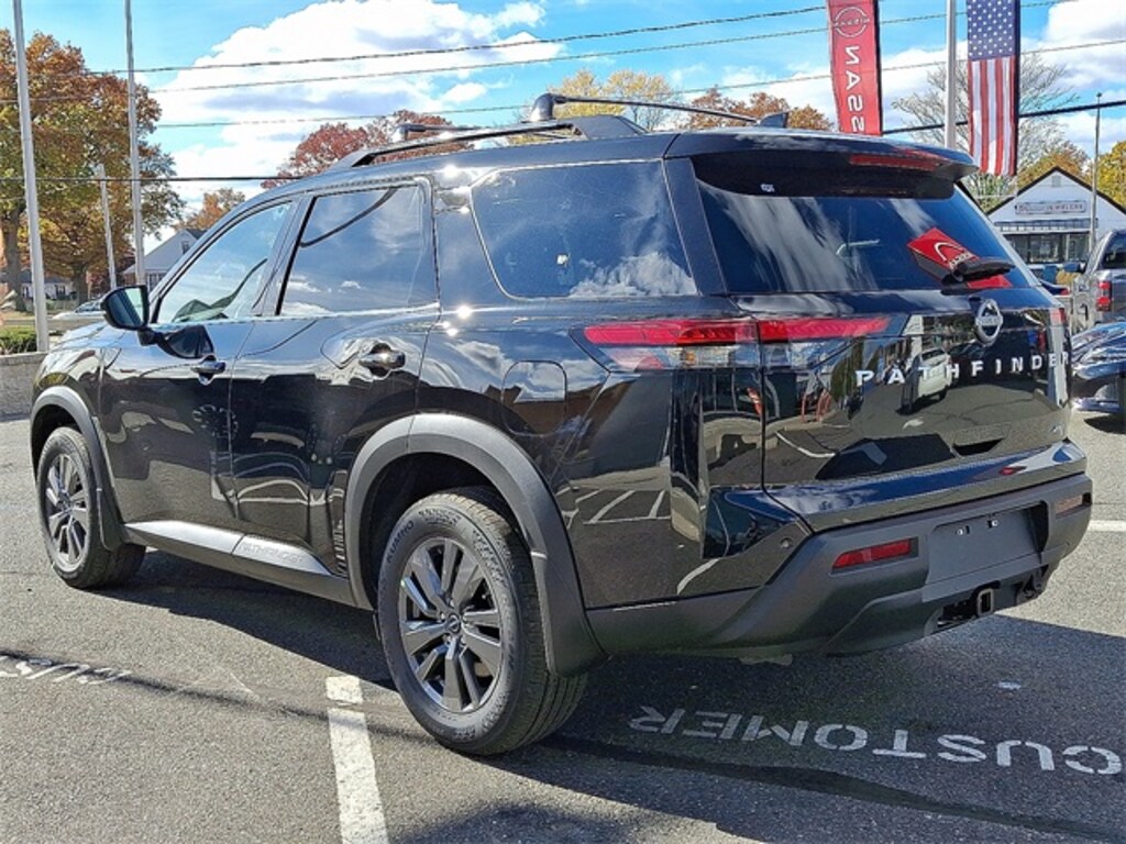 New 2025 Nissan Pathfinder SV SUV