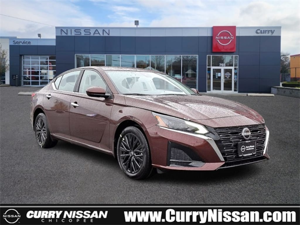 New 2025 Nissan Altima SV Sedan