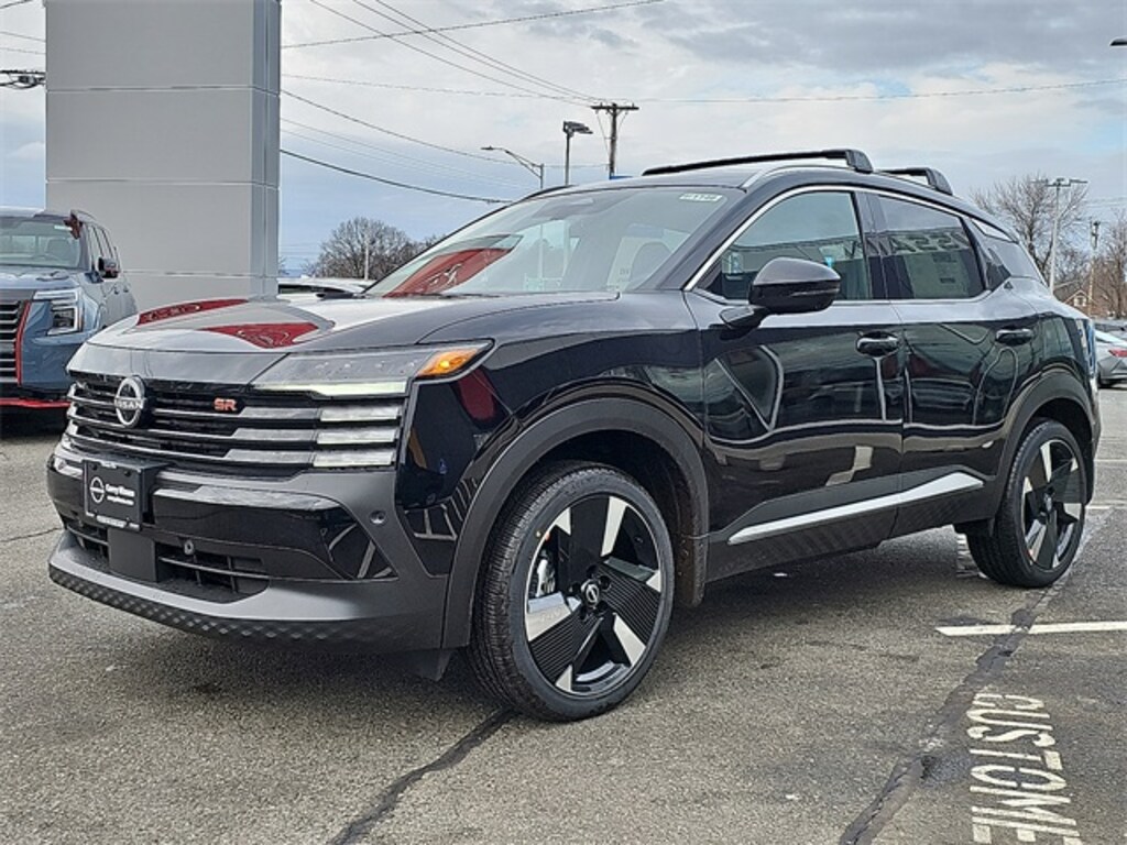 New 2026 Nissan Kicks SR SUV