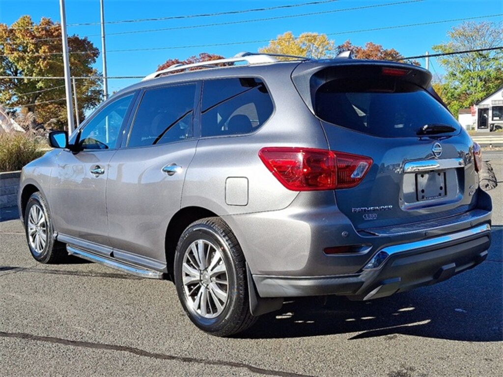 Used 2020 Nissan Pathfinder SV SUV