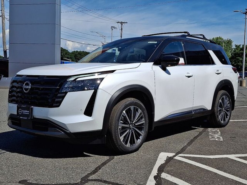 New 2026 Nissan Pathfinder Platinum SUV