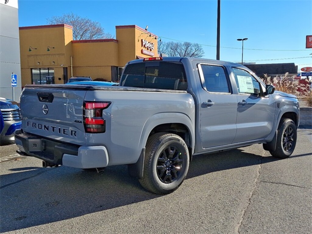 New 2026 Nissan Frontier SV Truck Crew Cab