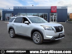 2025 Nissan Pathfinder SL SUV