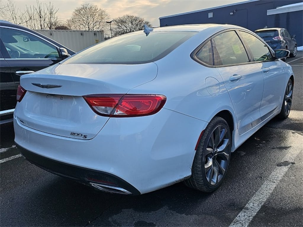 Used 2016 Chrysler 200 S Sedan