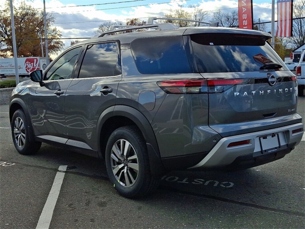 New 2025 Nissan Pathfinder SL SUV
