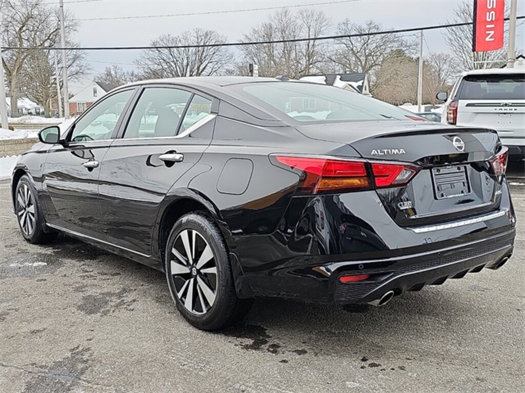 Certified 2022 Nissan Altima 2.5 SV Sedan