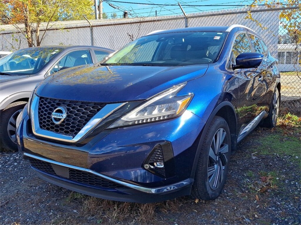 Used 2021 Nissan