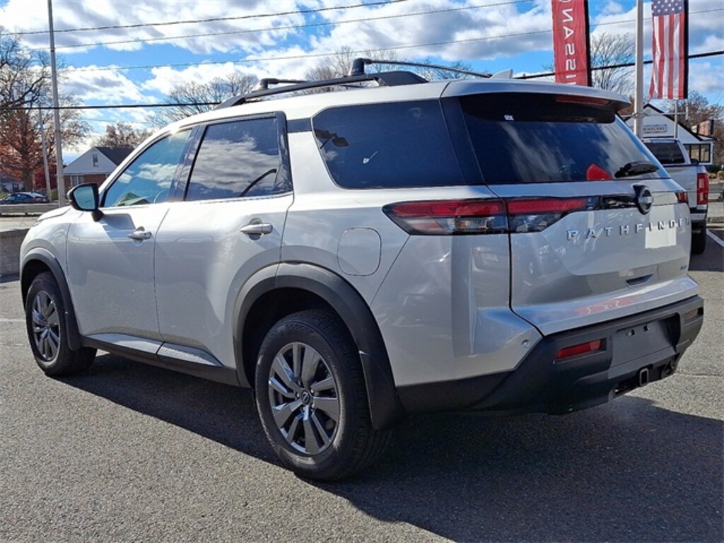 New 2025 Nissan Pathfinder SV SUV